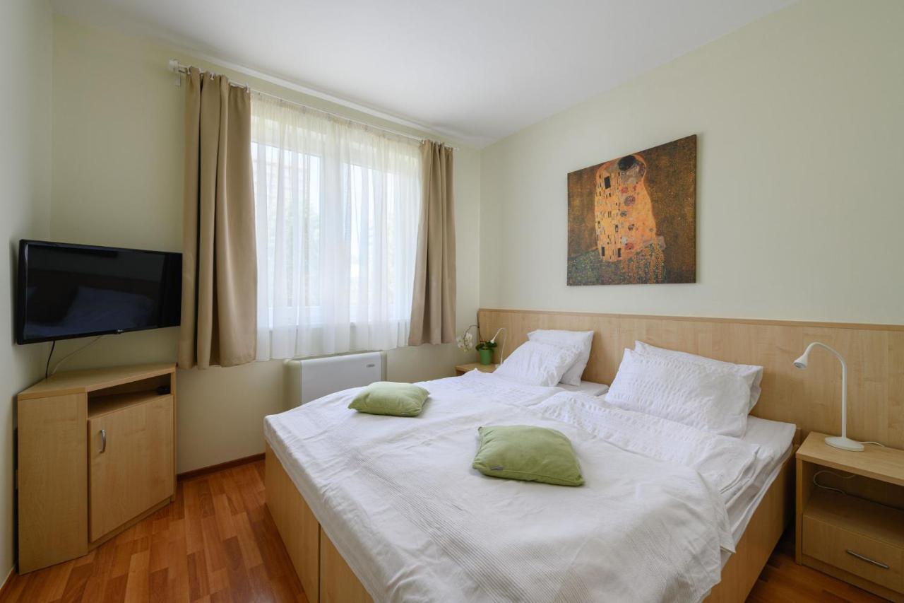 Mirage Wellness Apartman Hajdúszoboszló Buitenkant foto